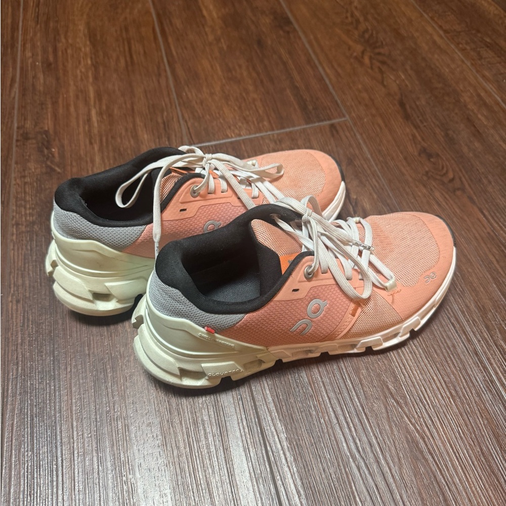 On Running Peach and White Athletic Shoes - Picture 2 of 3